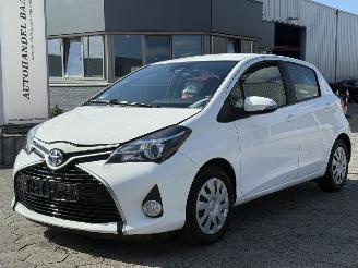 škoda osobní automobily Toyota Yaris 1.5 Hybrid Aspiration 2016/10