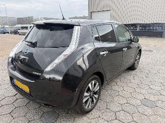 Nissan Leaf Tekna 30 kWh picture 4