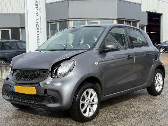 Voiture accidenté Smart Forfour 1.0 Pure 2018/5