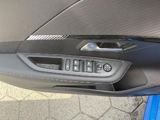 Peugeot 208 1.2 PureTech 100 Allure picture 16