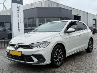 Damaged car Volkswagen Polo 1.0 TSI Life AUTOMAAT 2024/3