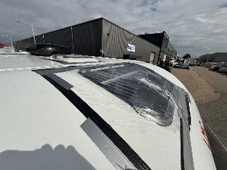 LMC  2.2 T660 Tourer 103KW picture 5