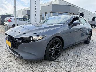 Unfallwagen Mazda 3 2.0 e-SkyActiv-G M Hybrid 122 Comfort met Bose 2019/1
