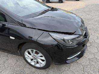 Opel Astra 1.2 Edition picture 10