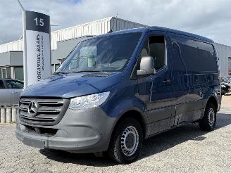 skadebil bedrijf Mercedes Sprinter 311 2021/1