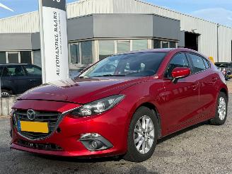 krockskadad bil auto Mazda 3 2.0 SkyActiv-G 120 SkyLease 2016/4