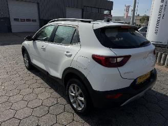 Kia Stonic 1.0 T-GDi MHEV DynamicLine picture 6