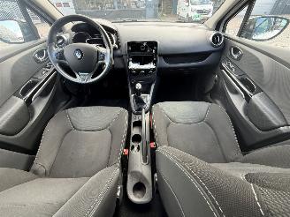 Renault Clio Estate 0.9 TCe Night&Day picture 10