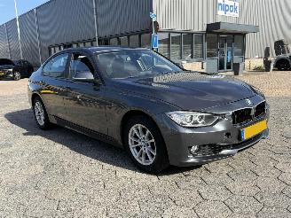 BMW 3-serie 320i High Executive picture 3