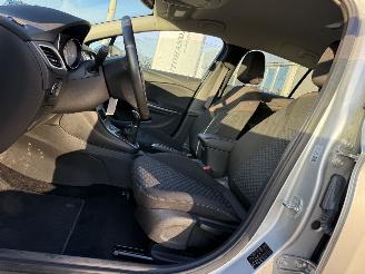Opel Astra SPORTS TOURER 1.2 Edition picture 9