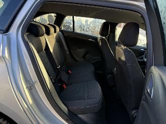 Opel Astra SPORTS TOURER 1.2 Edition picture 12