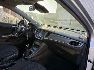 Opel Astra SPORTS TOURER 1.2 Edition picture 14