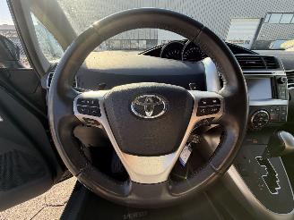 Toyota Verso 2.2 D-4D Panoramic 7p. picture 17