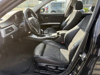 BMW 3-serie 318i PANO. picture 13