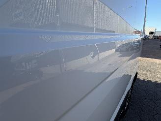 Volkswagen Crafter 35 2.0 TDI L3H3 picture 18