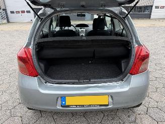 Toyota Yaris 1.0 VVTi Sol picture 7