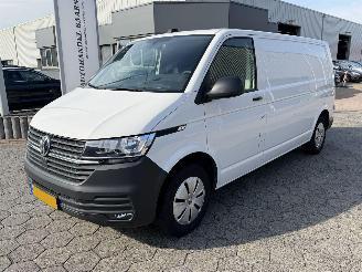  Volkswagen Transporter 2.0 TDI L2H1 2022/9