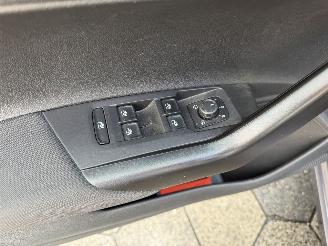 Volkswagen Polo 1.0 TSI Life Business picture 13