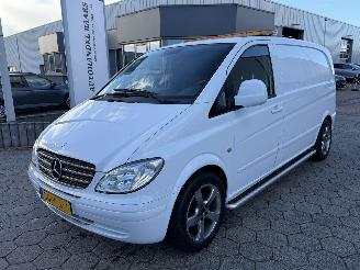 krockskadad bil bedrijf Mercedes Vito 109 CDI 320 Lang Amigo 2008/1