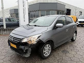 krockskadad bil auto Mitsubishi Space-star Star 1.2 Nova 2020/4