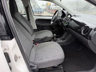 Volkswagen Up! 1.0 move up! BlueMotion picture 11