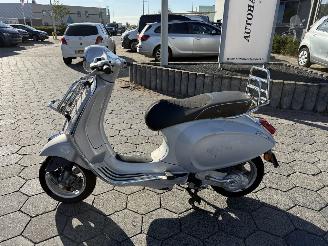 uszkodzony skutery Vespa  Primavera 2T 2015/8