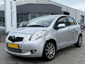Unfallwagen Toyota Yaris 1.3 VVTi Sol 2008/1