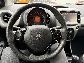 Peugeot 108 1.0 e-VTi Active picture 18