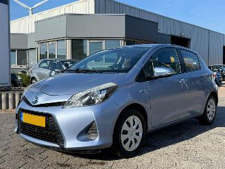 Unfallwagen Toyota Yaris 1.5 Full Hybrid Comfort 2014/1