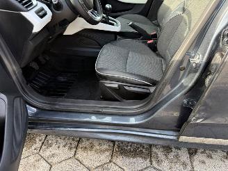Renault Clio 1.0 TCe Intens picture 11