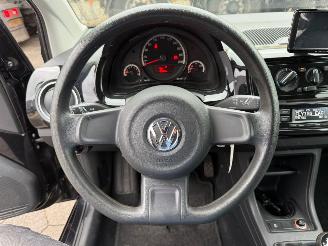 Volkswagen Up! 1.0 groove up! BlueMotion picture 16