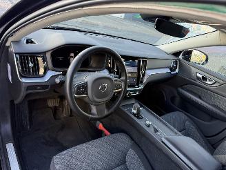 Volvo V-60 2.0 B3 Essential Edition picture 18
