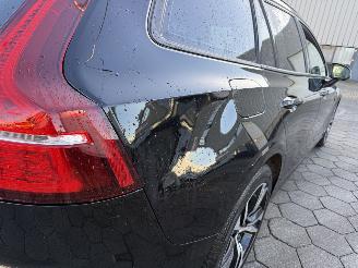 Volvo V-60 2.0 B3 Essential Edition picture 6