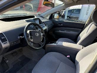 Toyota Prius 1.5 VVT-i picture 15