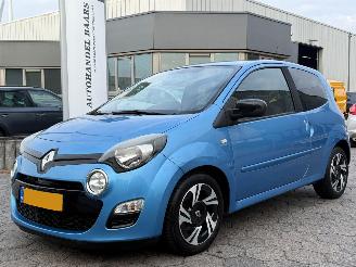 uszkodzony samochody osobowe Renault Twingo 1.2 16V Dynamique 2013/10