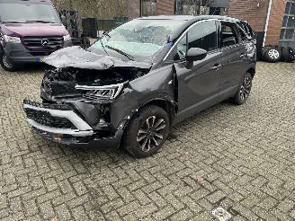 Voiture accidenté Opel Crossland 1.2 TURBO AUTOMAAT EDITION. 2022/10