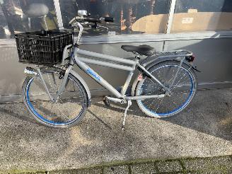 Avarii biciclete Cortina  jongensfiets met mandje versnelling 2019/7