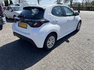 Toyota Yaris 1.5 HYBRID ACTIVE AUTOMAAT. picture 3