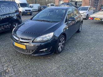 skadebil auto Opel Astra 1.4 TURBO. 2014/9