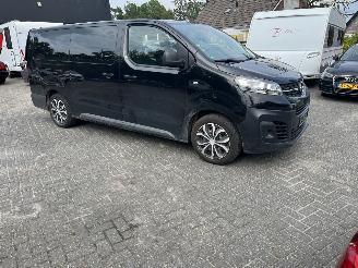 skadebil auto Opel Vivaro Zafira 2.0 CDTI L2 H1 9 persoons 2022/11