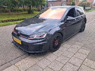uszkodzony samochody osobowe Volkswagen Golf 2.0TSI GTI 2015/1