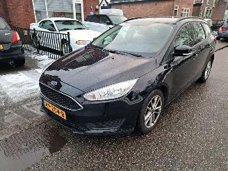 krockskadad bil auto Ford Focus 1.0 eco boost 2018/1