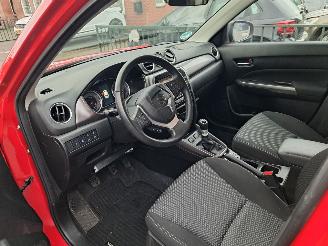 Suzuki Vitara 1.4 booster select smart hybrid picture 3