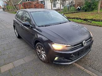 skadebil auto Volkswagen Polo 1.0 tsi high line automaat 2018/2