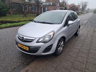 Voiture accidenté Opel Corsa 1.4i 2014/7