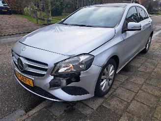 Mercedes A-klasse 180 CDI automaat pannodak picture 2
