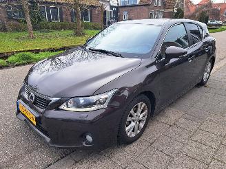 skadebil auto Lexus Ct 200 H business automaat hybrid 2011/4