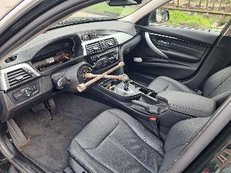 BMW 3-serie 318i lux.edition automaat picture 3