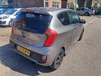 Kia Picanto 1.0i (motor niet goed) picture 4