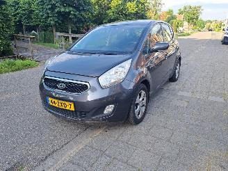 Voiture accidenté Kia Venga 1.6 cvvt X-tra automaat 2012/7